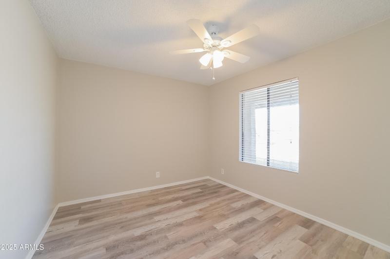 1006061.4857 W Townley AVE - Main Bedroo