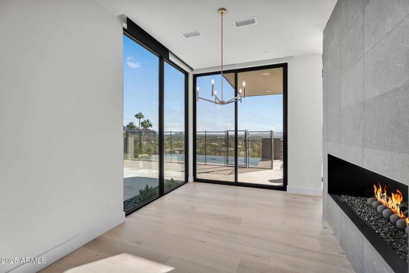 17-web-or-mls-North 39th-18 (2)