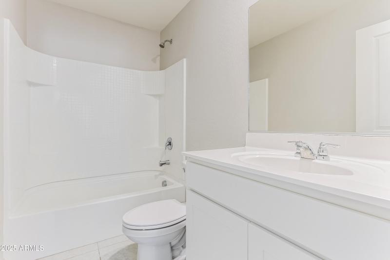 1009849.35226 W SANTA CLARA AVE - Bathro