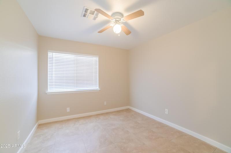 1013818.7856 W SAN MIGUEL AVE - Main Bed