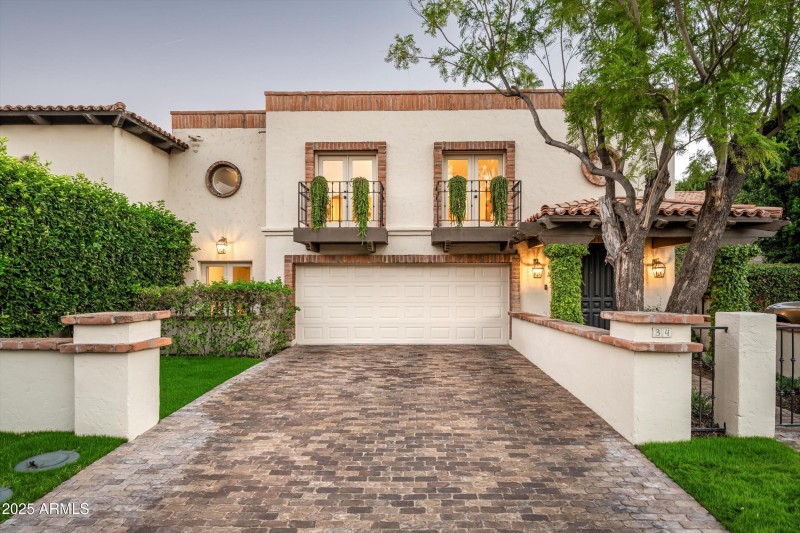 003_Twilight Exterior Front