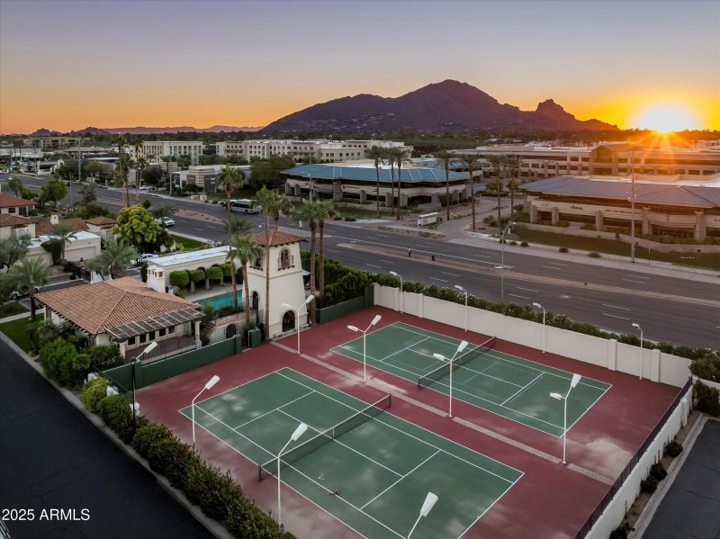 055_Aerial View Courts