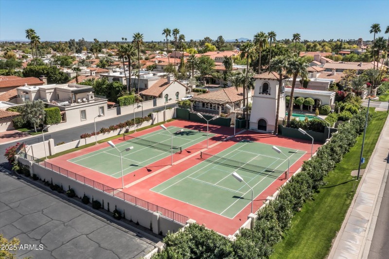 064_Aerial View Courts