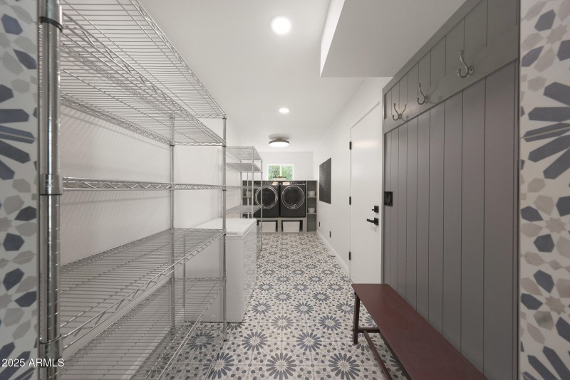 Oversized Laundry / Mudroom