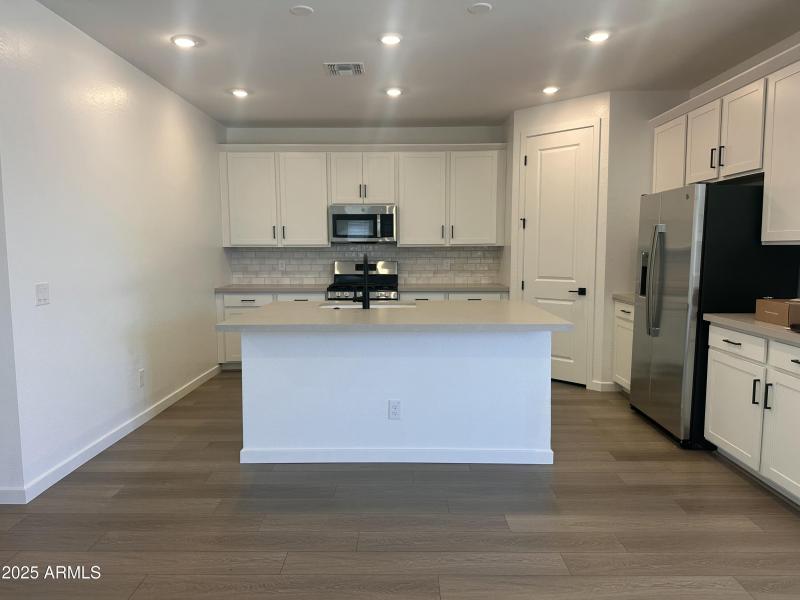 20250730_181758562_iOS