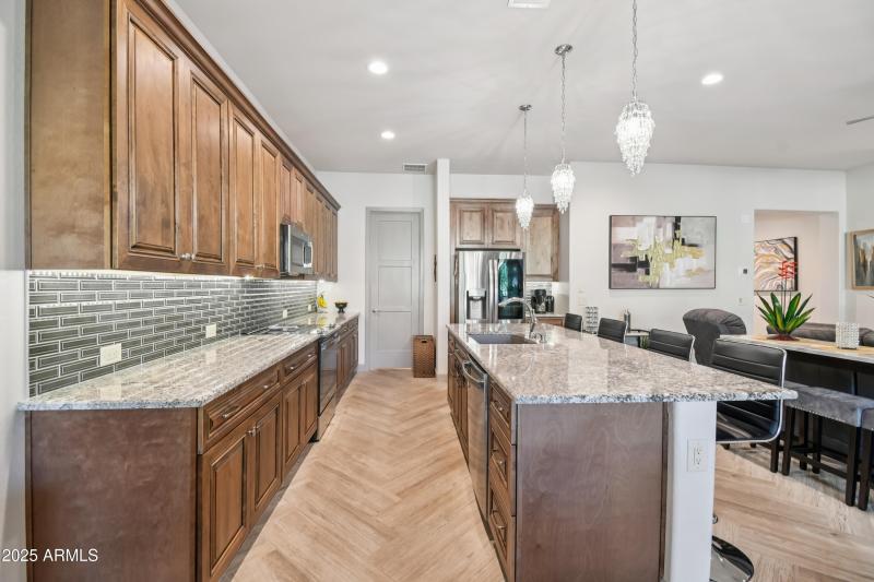 13-print-W Catalina Dr-S2310-013