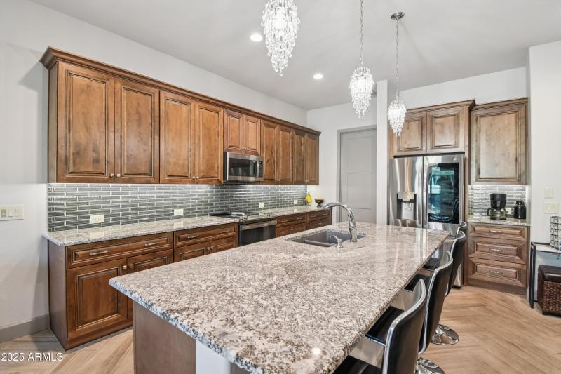 14-print-W Catalina Dr-S2310-014