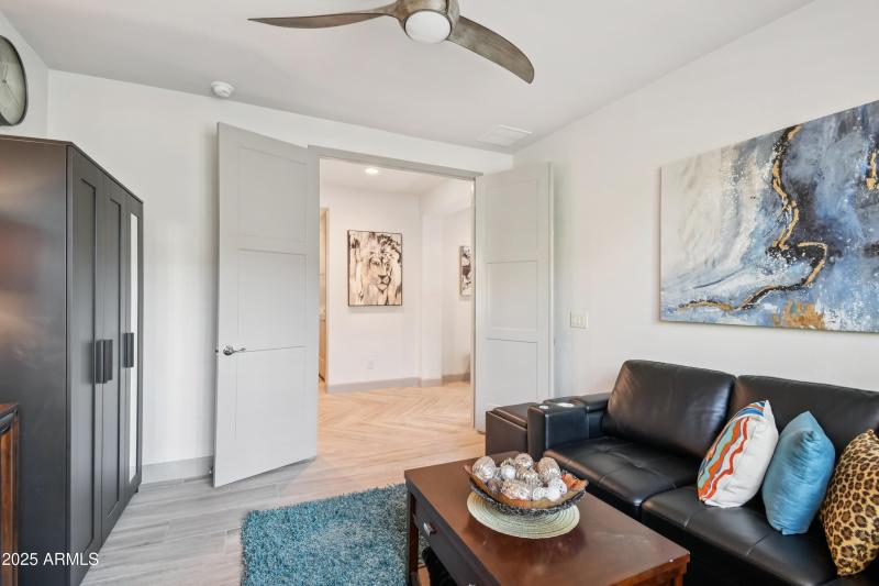 17-print-W Catalina Dr-S2310-017