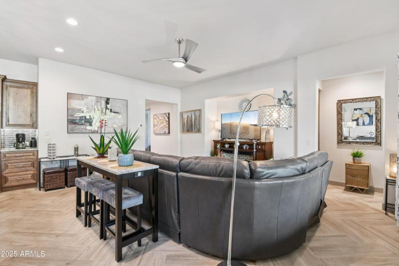 8-print-W Catalina Dr-S2310-008