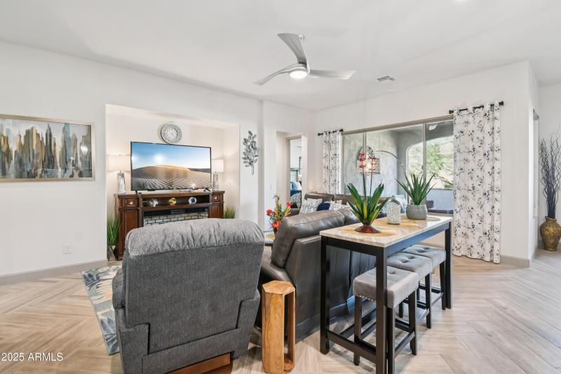 10-print-W Catalina Dr-S2310-010