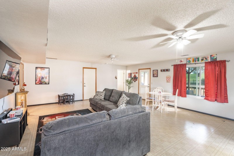 14-web-or-mls-1059-n-stirrup-high-dr-w