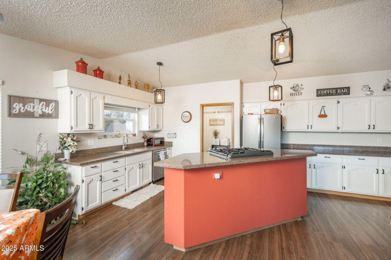 37-web-or-mls-1059-n-stirrup-high-dr-w