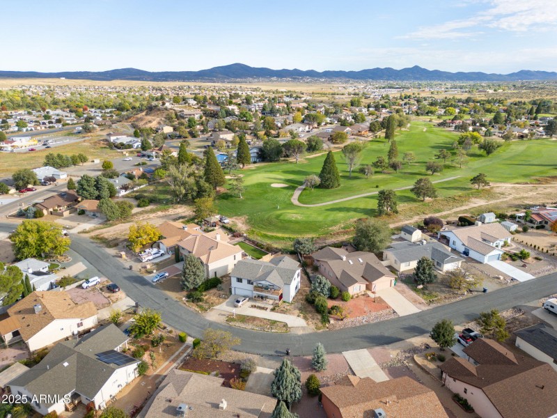 11-web-or-mls-1059-n-stirrup-high-dr-w