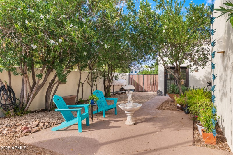 Side Patio for Guest House