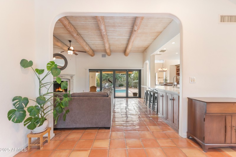 Large Entrance to Great Room