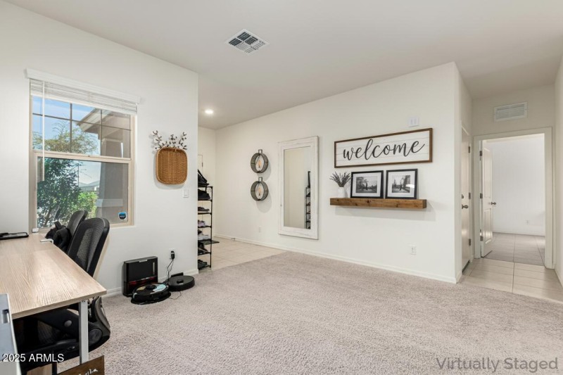 New Bonnet - Entry Bonus Room