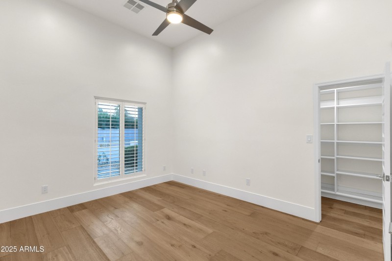 34-print-8713-n-80th-pl