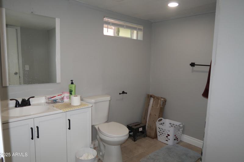 Unit 2 bathroom