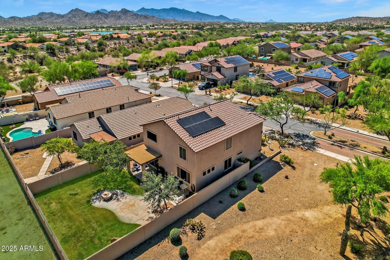 70_18132_W_Cardinal70_mls