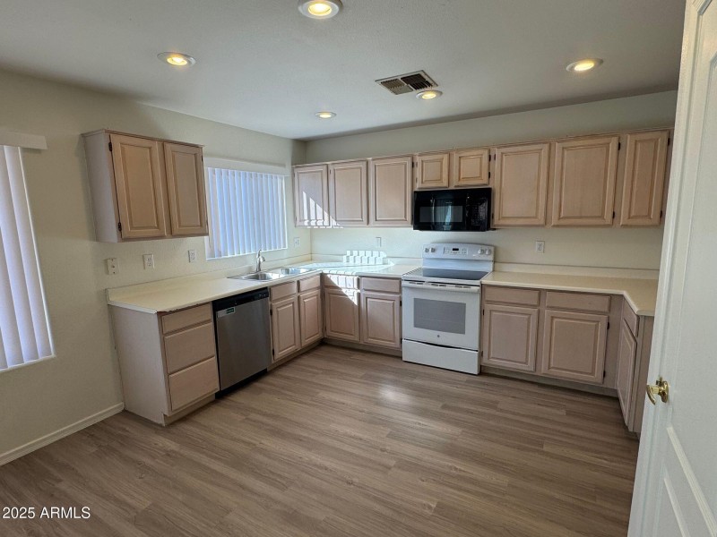 Kitchen 3