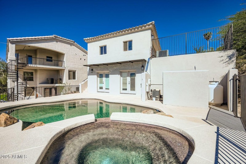 15731 Sycamore Dr - Web Quality - 037 -