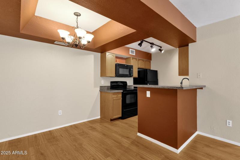 10-web-or-mls-10610-s-48th-st-1039