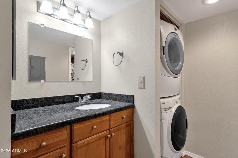 21-web-or-mls-10610-s-48th-st-1039