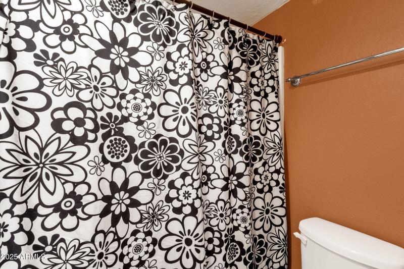 22-web-or-mls-10610-s-48th-st-1039