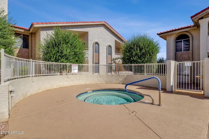 31-web-or-mls-10610-s-48th-st-1039