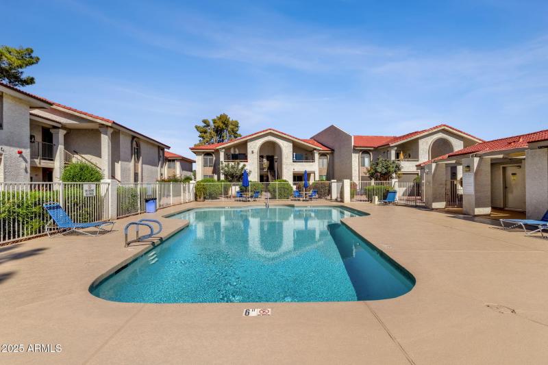 39-web-or-mls-10610-s-48th-st-1039