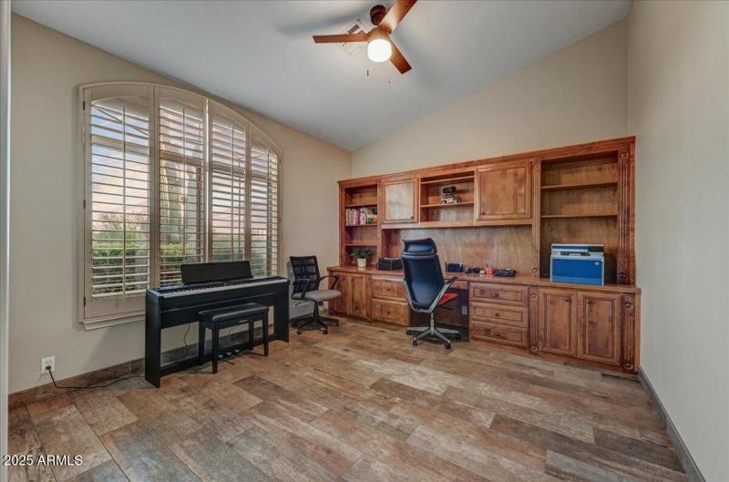 Den-Office or 4th Bedroom