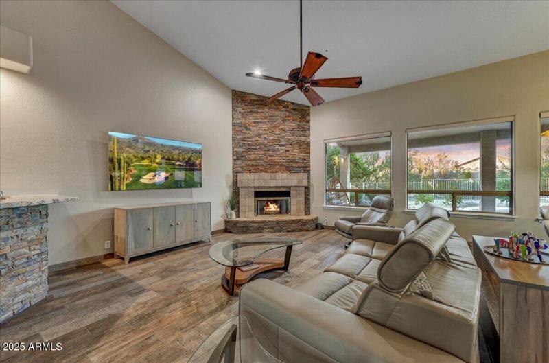 Family room with Wet Bar