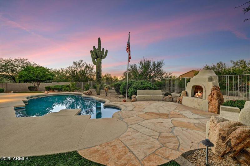 Kiva Gas Fireplace