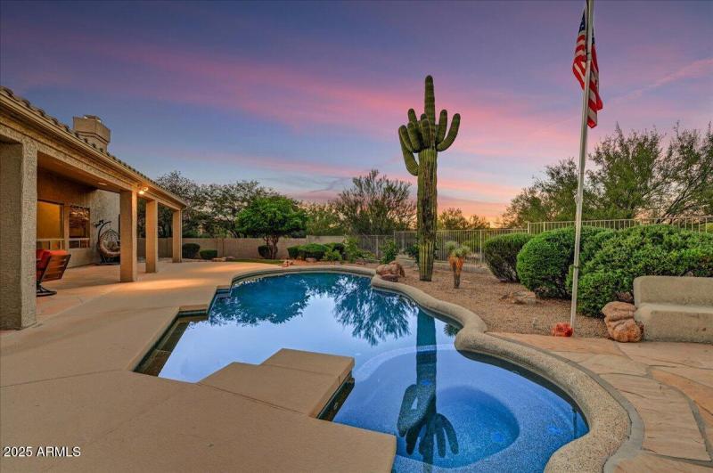 Refreshing Salt Water Pool & Spa