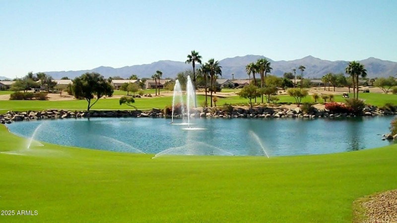 Scenic Golf Course & Fountain Views