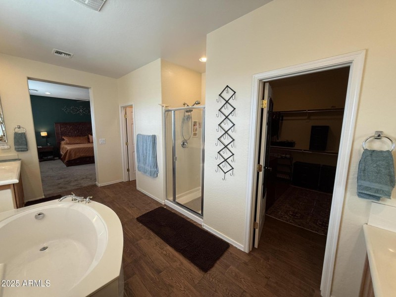 Shower & Tub