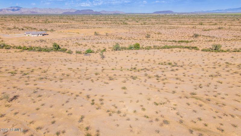 10 - 50635025Q Parcel