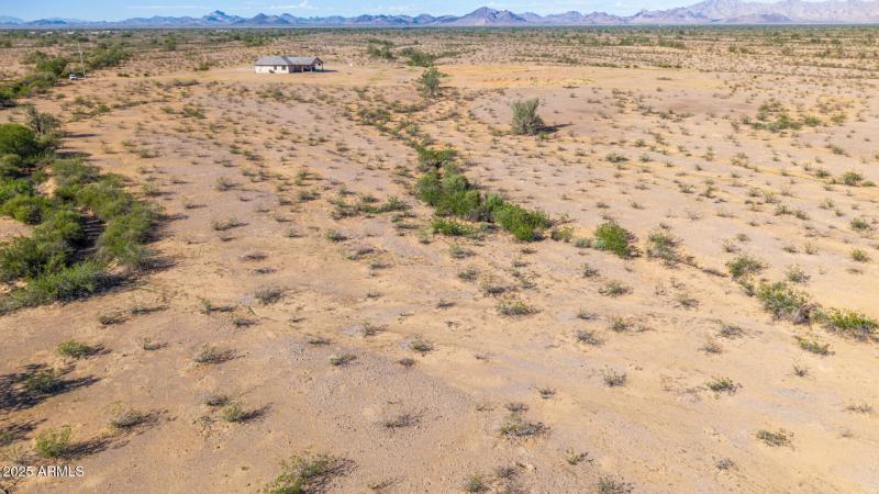 17 - 50635025Q Parcel