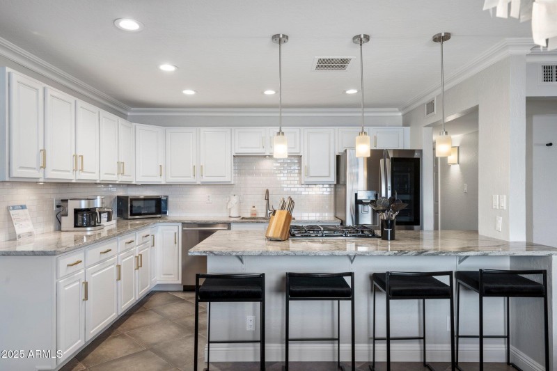 8-web-or-mls-PML04432