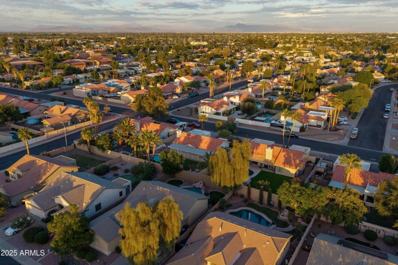 08-DJI_20251022173521_0116_D