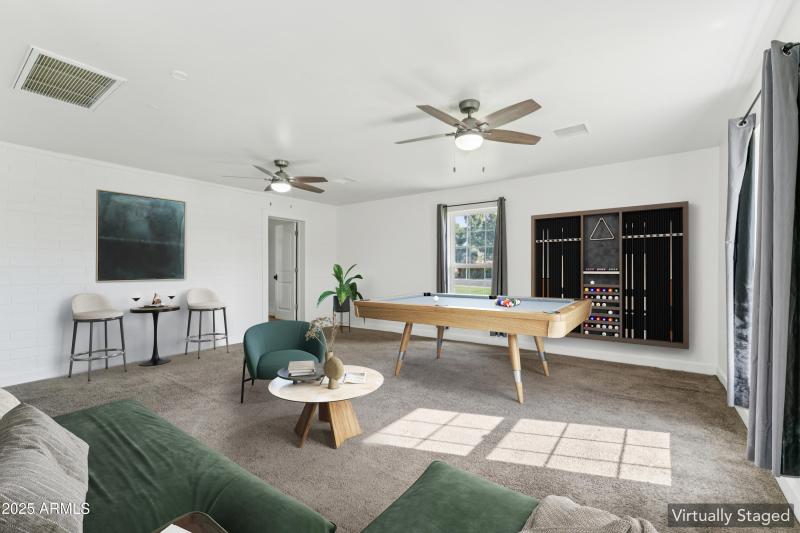 Bonus Room staged