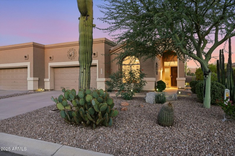 73-web-or-mls-ListerPros-twilight-3