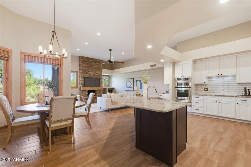 092-6218_E_Morning_Vista_Staged_102