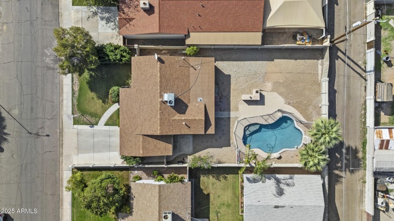 25_dji_20251022142643_0001_d