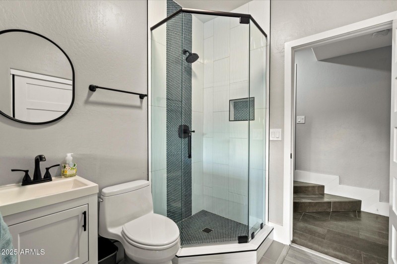 Fourth Bath in Bonus Room