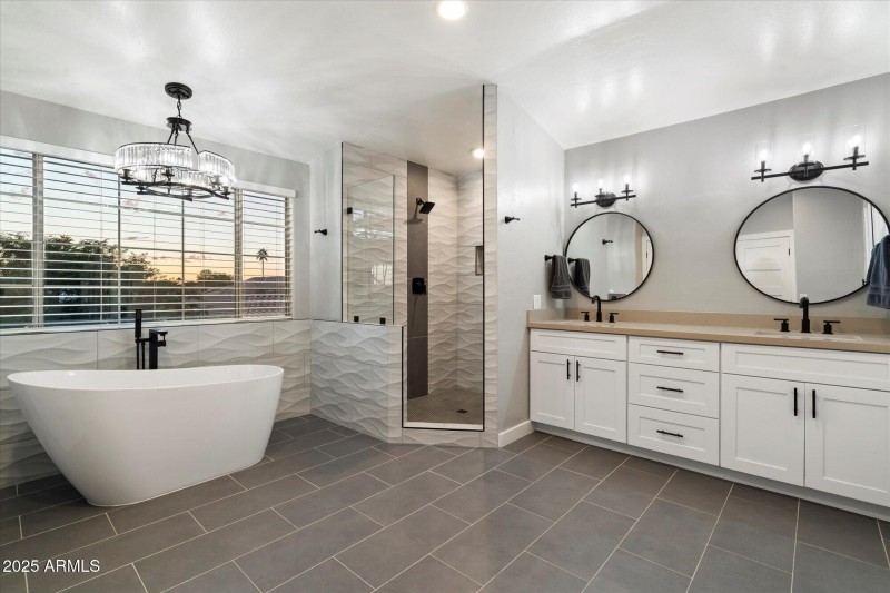 Delightful Primary Bath