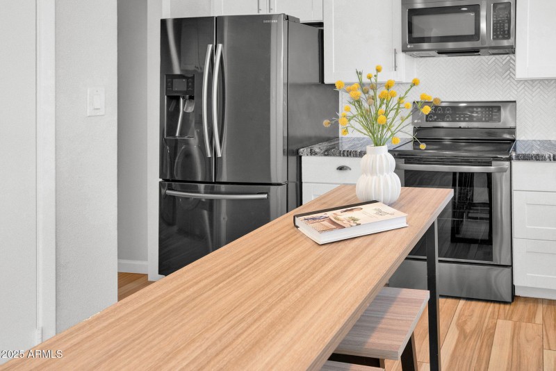 1-web-or-mls-9426 E Minnesota Ave -19