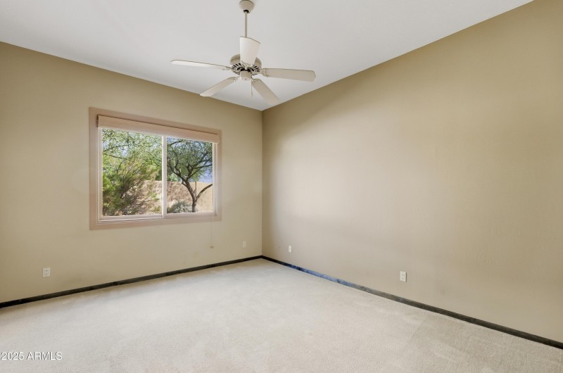 31-6218_E_Morning_Vista_Ln_30