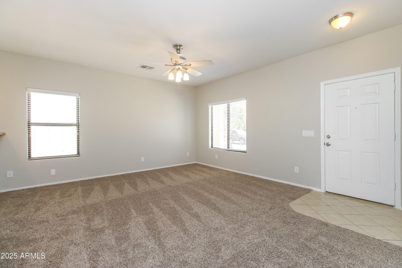 1017535.2232 E GREENLEE AVE - Living Roo