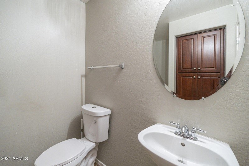 Powder room - downstairs